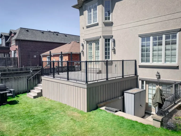 installer patio balcon pieux visses